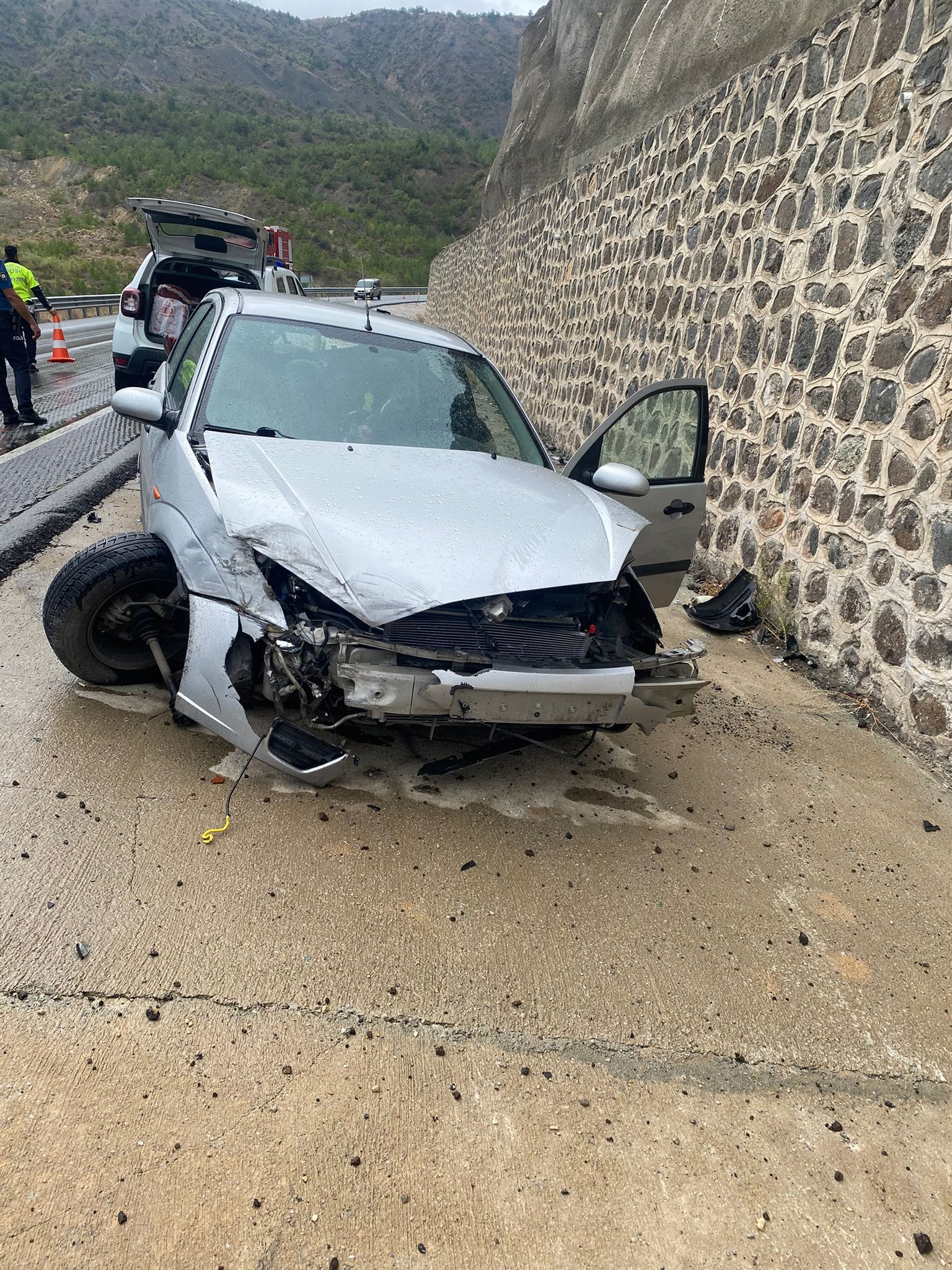 Koyulhisar’da Trafik Kazası: 1 Kişi Hafif Yaralandı